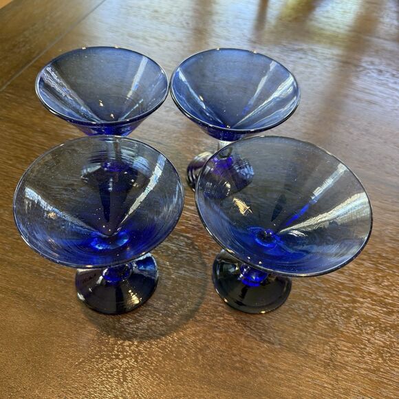 Set of 4 Hand Blown Cobalt Blue Martini / Cocktail Glasses – Clear Stem, Vintage - Picture 8 of 16